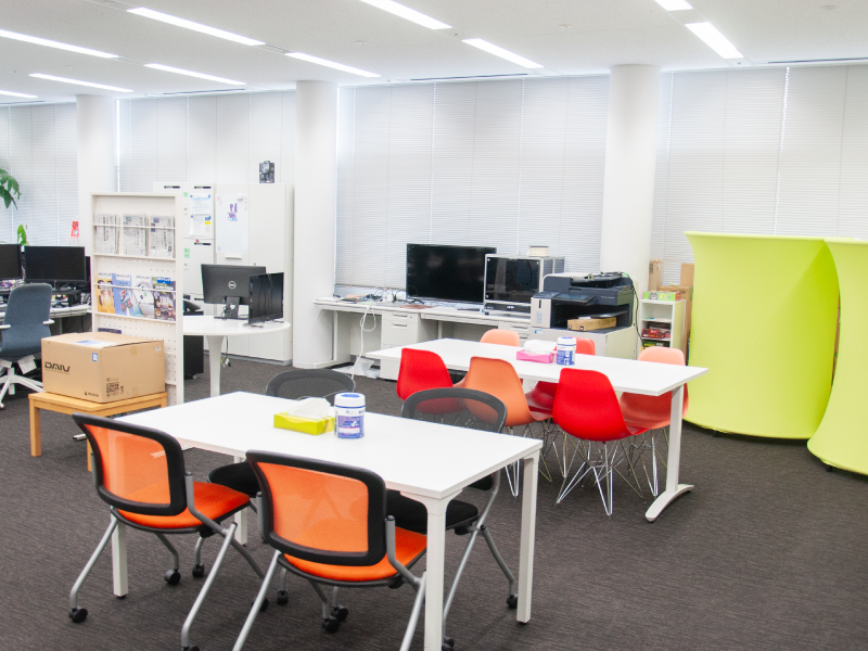 オフィスの様子　休憩スペース